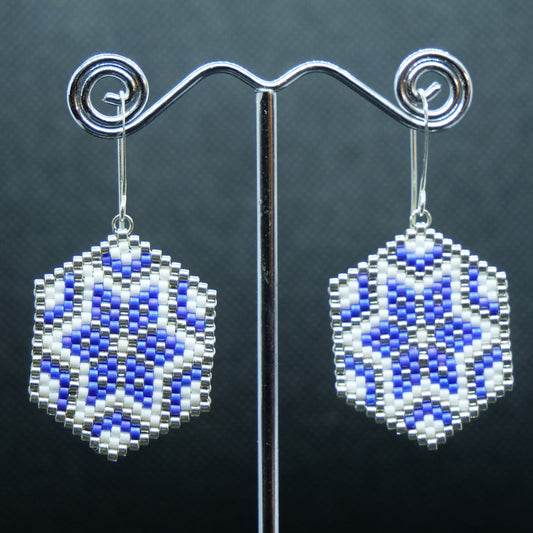 Orecchini esagonali tecnica Brick Stitch disegno "Stella" Blue-Bianco-Argento